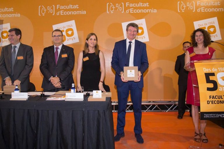 tomas-guillen-facultad-economia